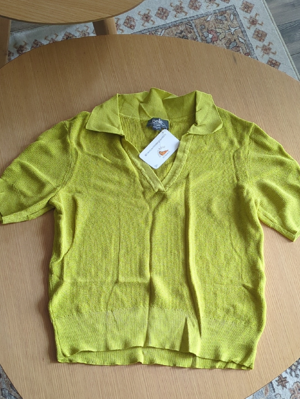Belldini V-Neck Short Sleeve Knit Top in Lime